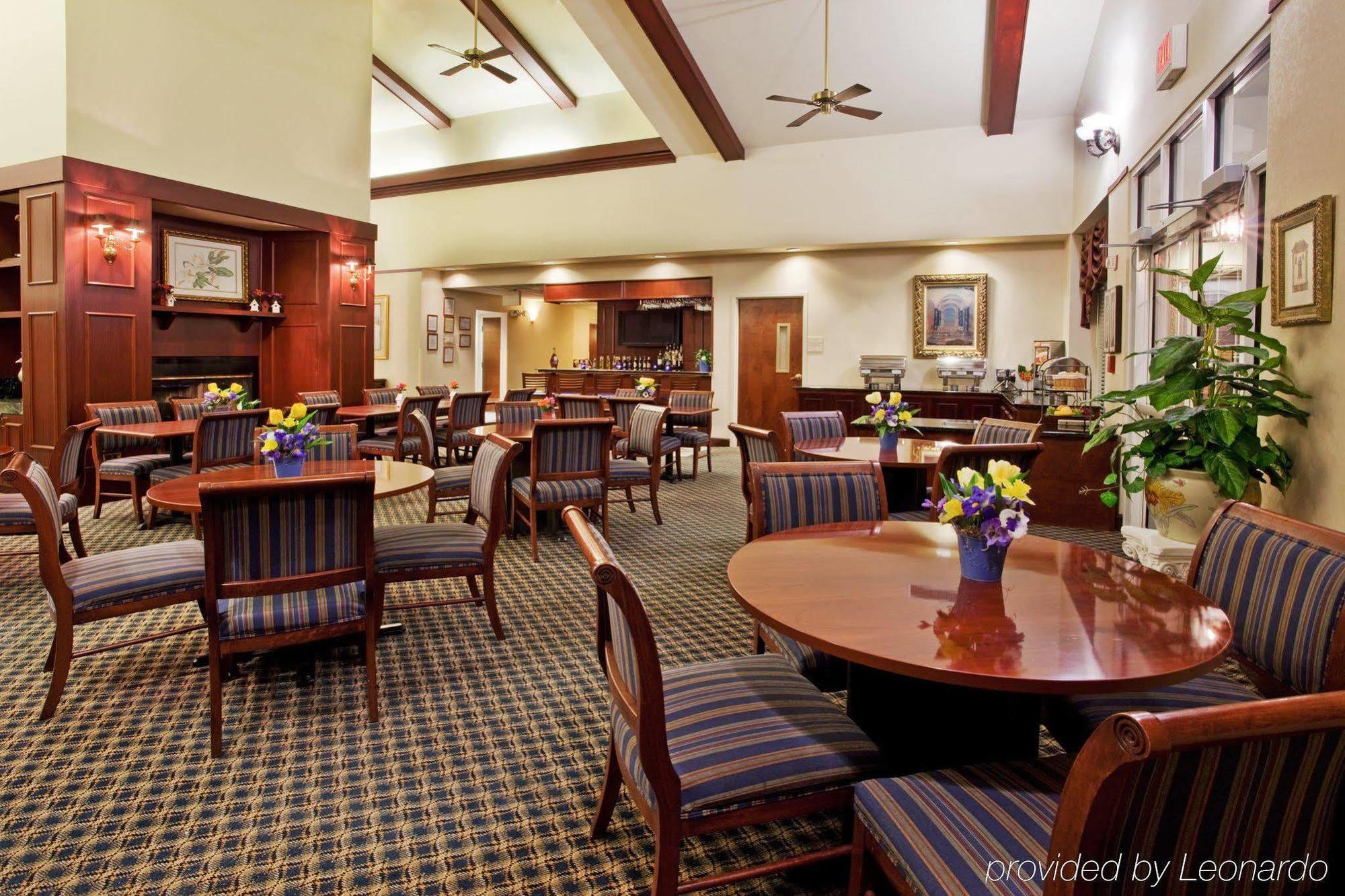 Holiday Inn Hotel&Suites Peachtree City Restaurant foto